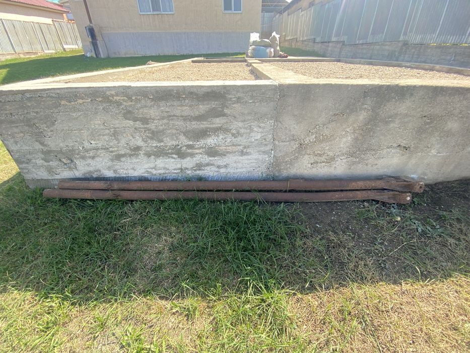 Продам железные стойки