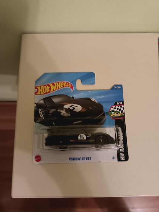 lot mașini hotwels 2025