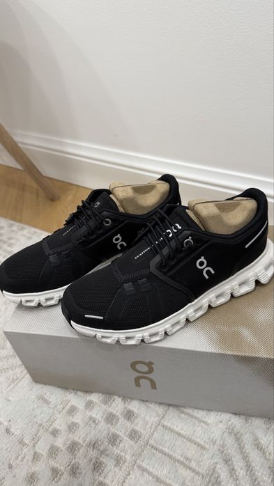 Кроссовки on running cloud 6