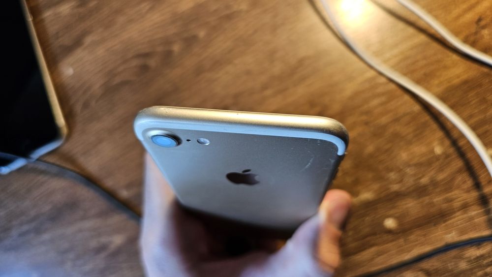 iPhone 7 silver 32Gb