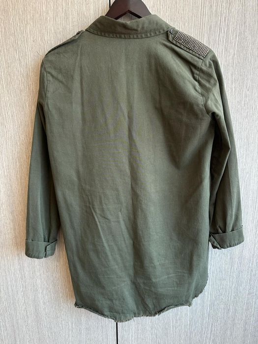 Дамска риза в отлично състояние