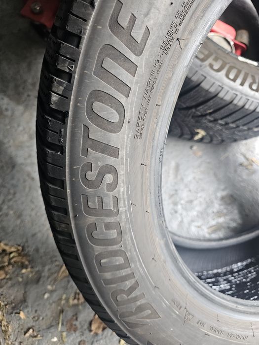 235 55 19 m+s bridgestone