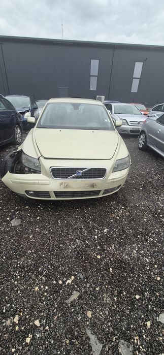 Волво С40 2004г 2.0д