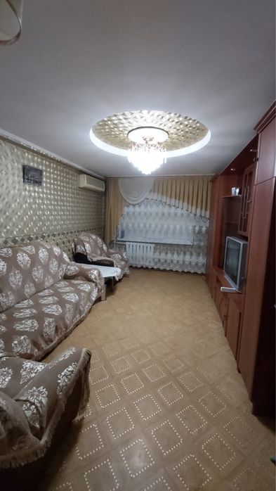 Продам трехкомнатную квартиру