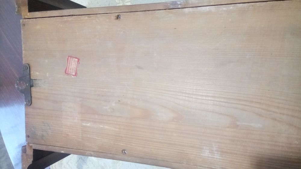 Старинен стенен часовник