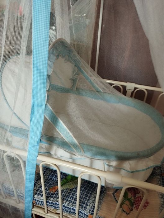 Кроватка детская