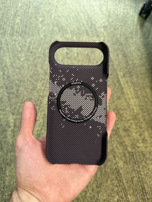 Husa iphone 17 air pitaka stil