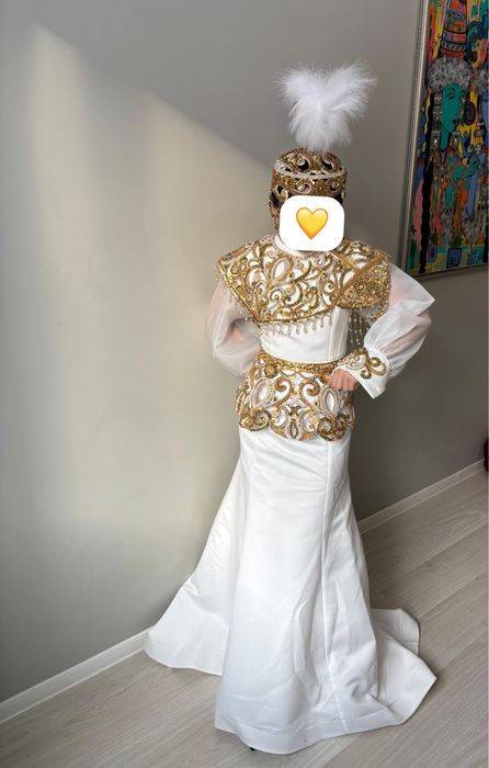 Көйлектер прокатқа беріледі.