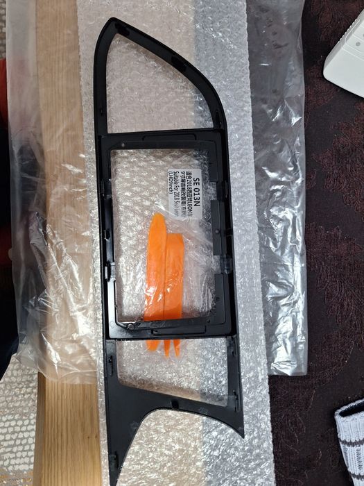 Ramă adaptoare 9 inch și cablaj alimentare,dedicate Seat Leon 3