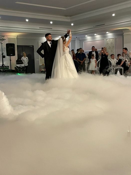 Fum greu, gheata carbonica și artificii de interior