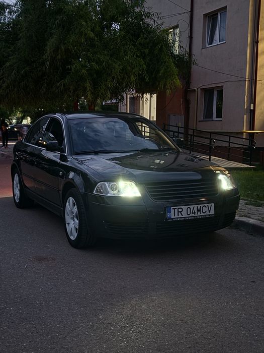VOLKSWAGEN Passat 2003