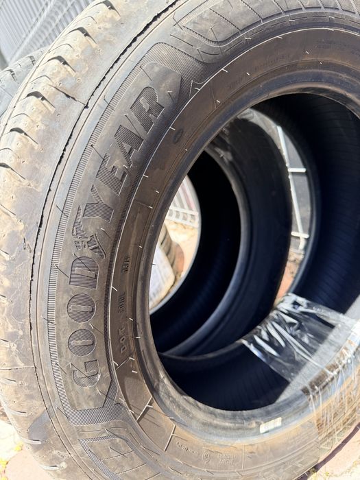 Anvelope Good Year vara 215 65 R16C 107T noi, nefolosite
