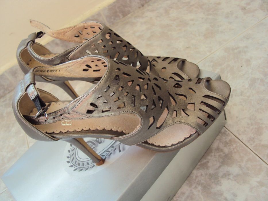 Продавам елегантни обувки