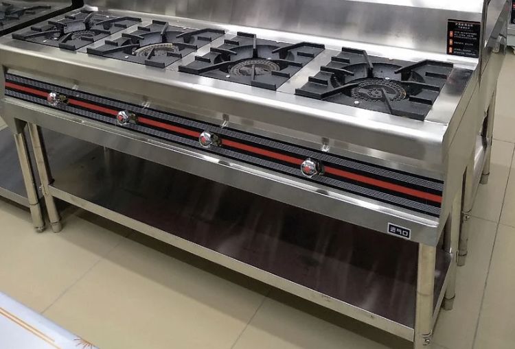 Продам газовую плиту