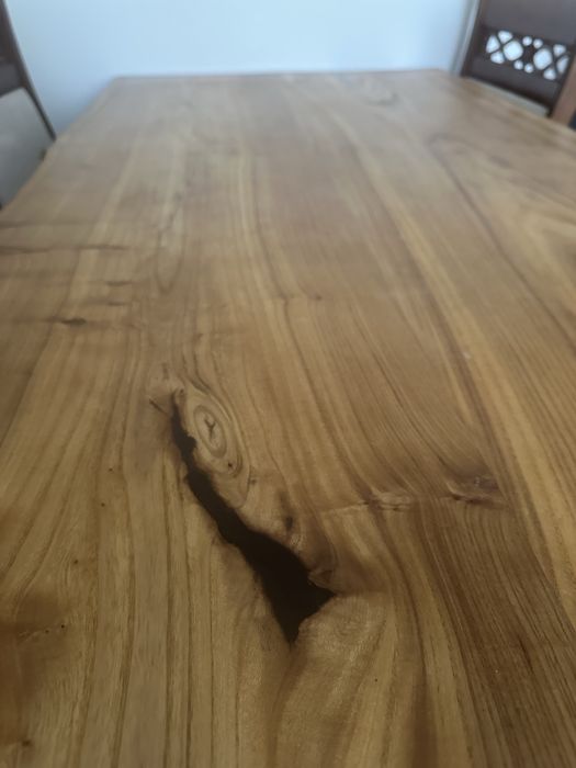 Стол из карагача
