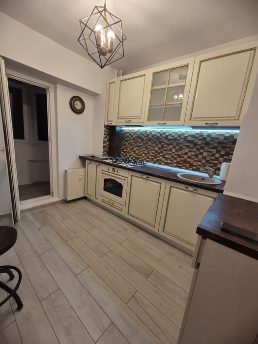 Apartatament cu o camera/garsoniera Calea Calarasi, Delea Noua Decebal Piata muncii