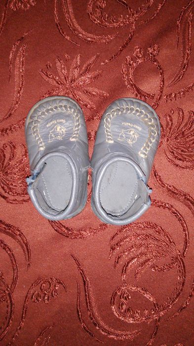 Продавам детски буйки от кожа,  Номер 19.