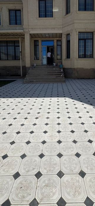 Брусчатка, бордюры, лотки