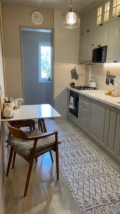 Продам квартиру. Раздельно 3 комнаты. Чиланзар 19. Аллея. Срочно