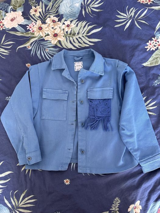 Продам джинсовый костюм на девочку 146 р