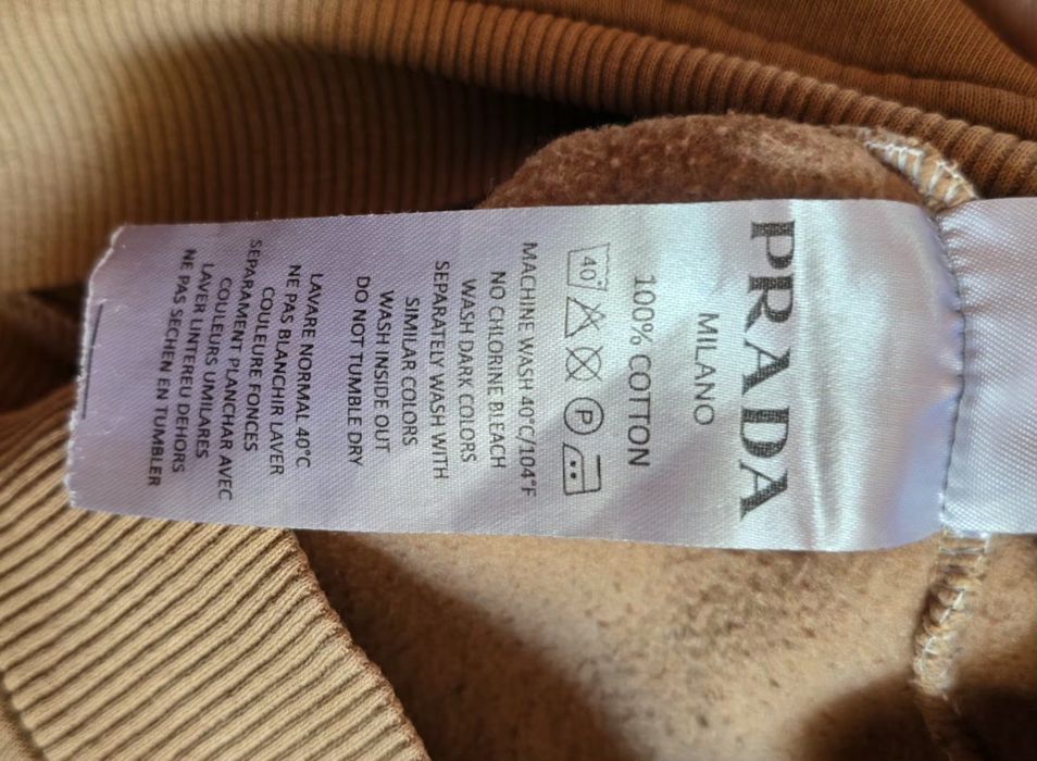 Оригинален суичър / худи Prada Linea Rossa (Размер M)