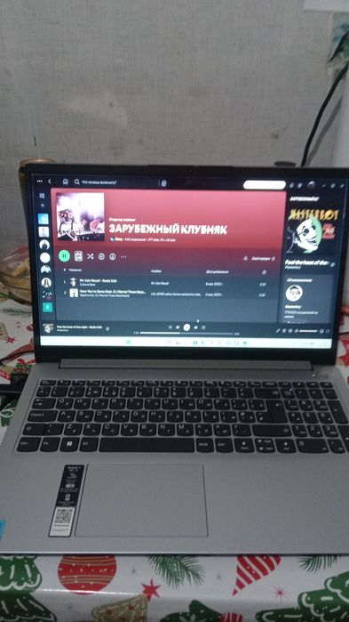 Продам ноутбук Lenovo ideapad 1i