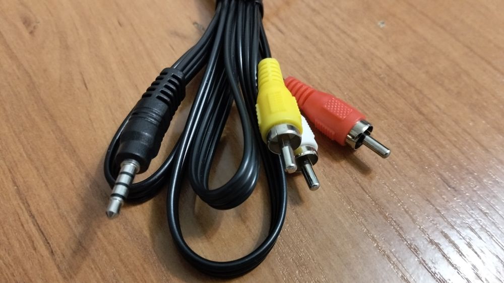 AV-кабель (аудио-видео)