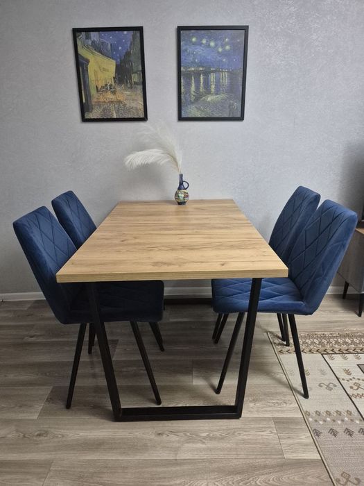 Продам стол обеденный