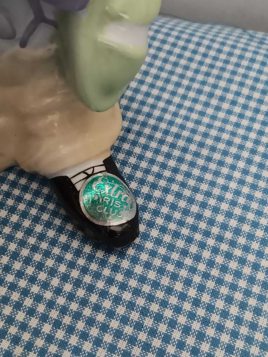 Bibelou din portelan Clovn, Romanesc, Fabricat in comunism la Cluj