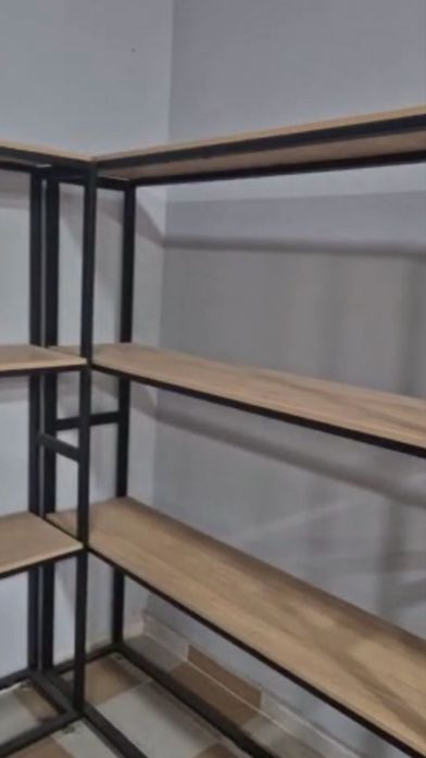 Продам металические стелажи с полками ламенат 12 шт,