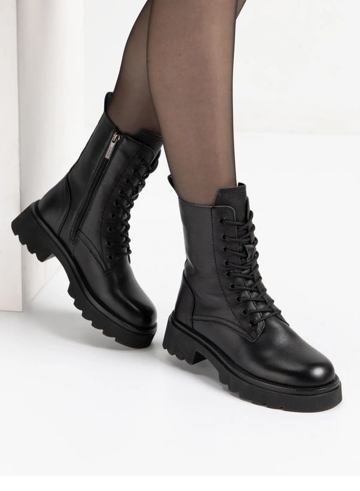 Продам ботинки зимние