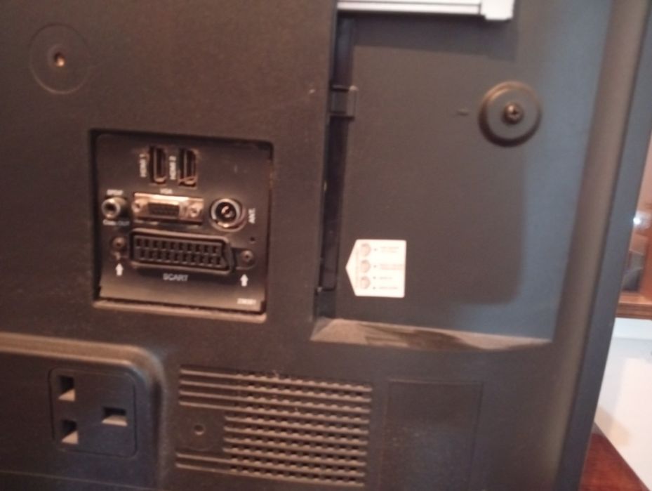 Телевизор Philips 32'"