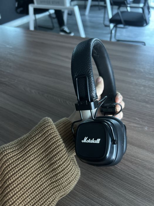 marshall major 4 оригинал  пакупал месяц назад за 28 к