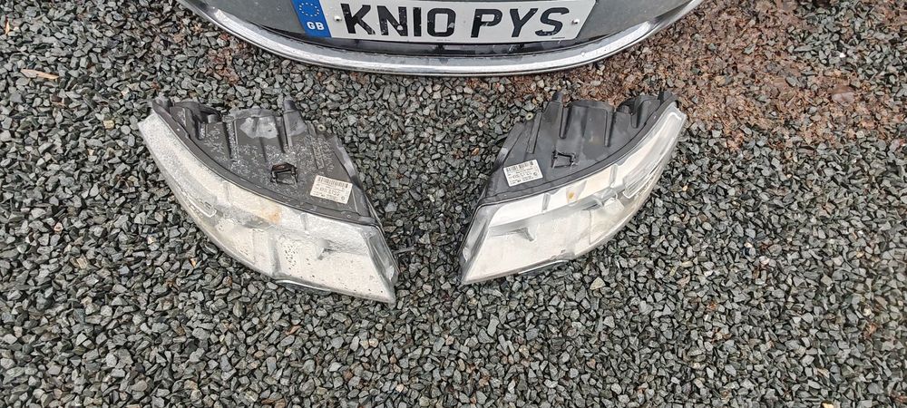 Far Skoda Superb 250lei buc