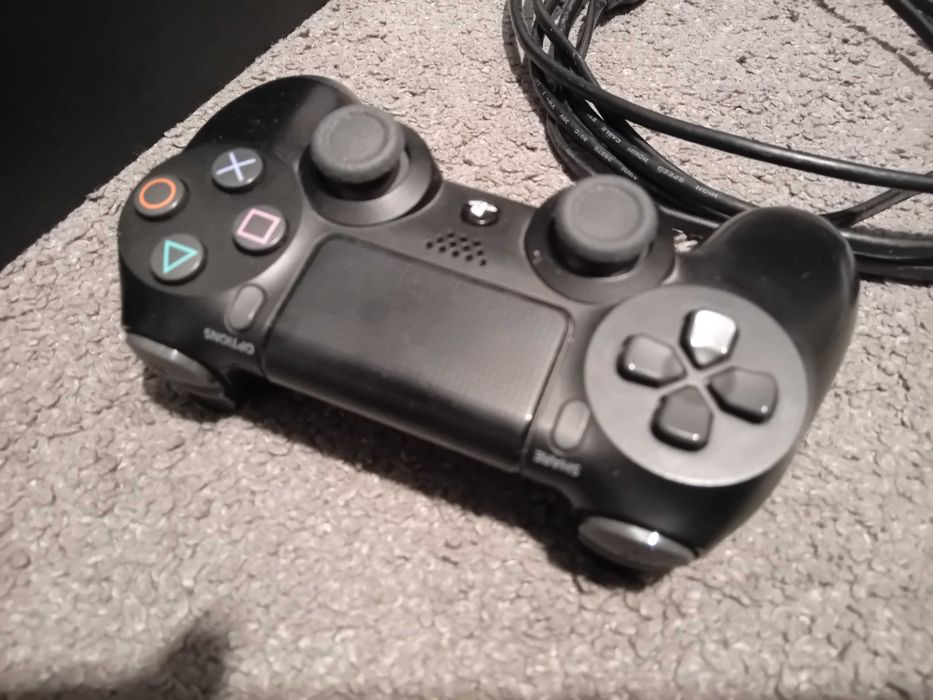 PS4 Slim 500GB / Плейстейшън 4 Слим - Перфектен! + игри