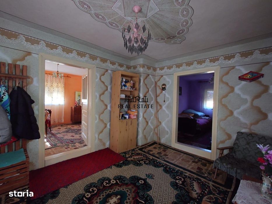 Casa si Teren Criscior