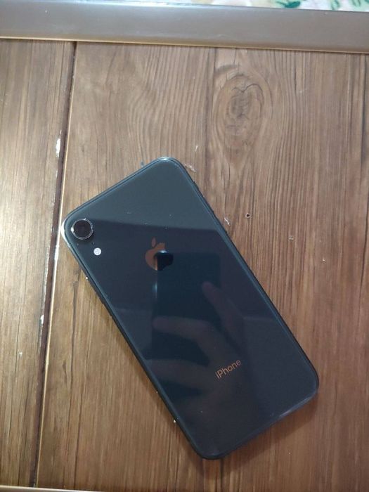 iPhone XR в отличном состоянии память 3/64 GB