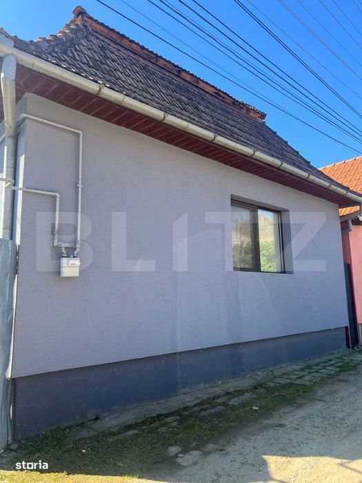Casa de vanzare cu 3 camere, 75 mp, 100 mp teren, zona Micro 1