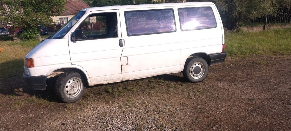 Vînd vw Transporter t4 1.9