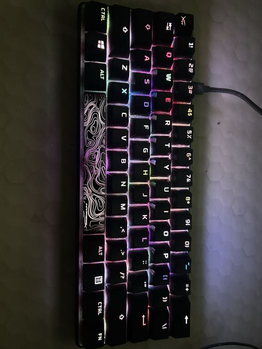 Vand tastatura hyperx alloy origins 60%