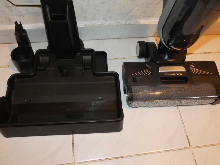 Rowenta X-Clean 4 акумулаторна вертикална прахосмукачка моп