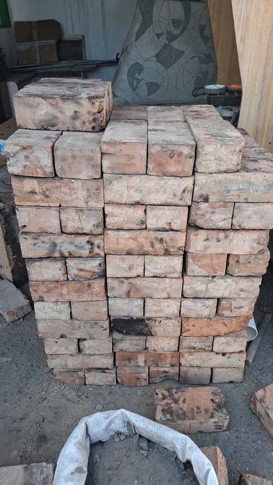 Кірпіш қызыл 240-250штук тазаланған