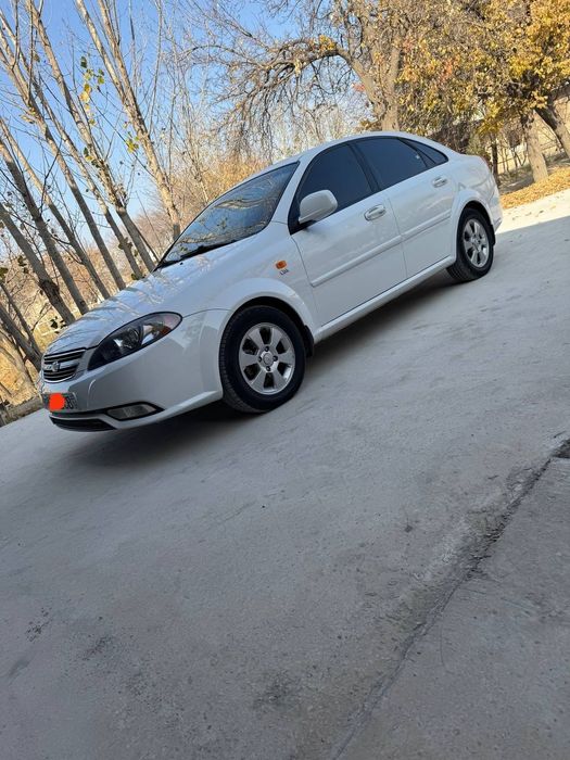 Шевролет жентра 2020