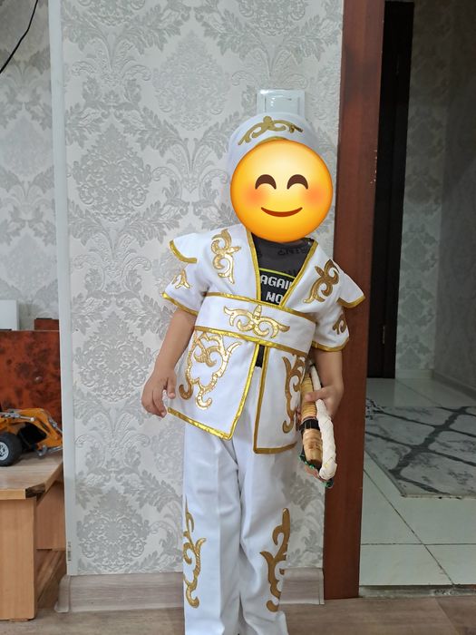 Продам казахский костюм