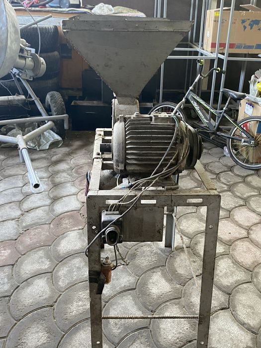 Продается зерно дробилка