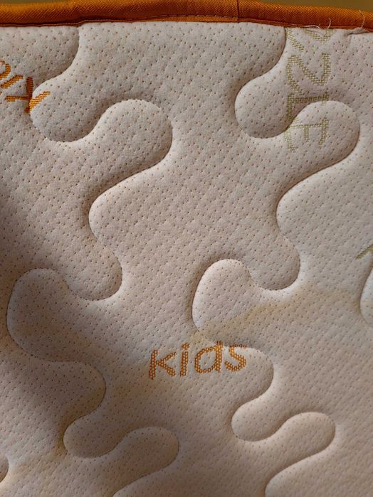 Детски двулицев матрак