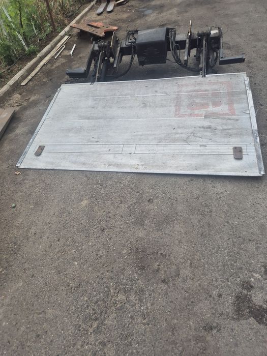 Oblon hidraulic lift 12v 750kg pt iveco 3.5t