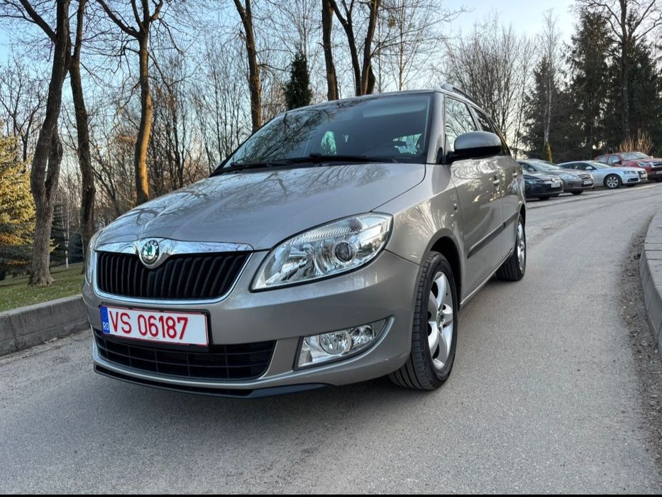 Skoda Fabia 2012 • 1.2 Benzina • 155.000 km • AC • Navigatie