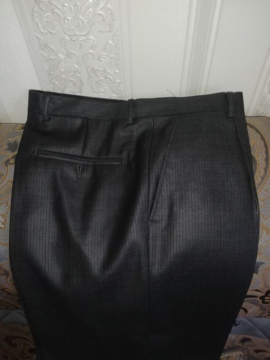 Брюки серого цвета