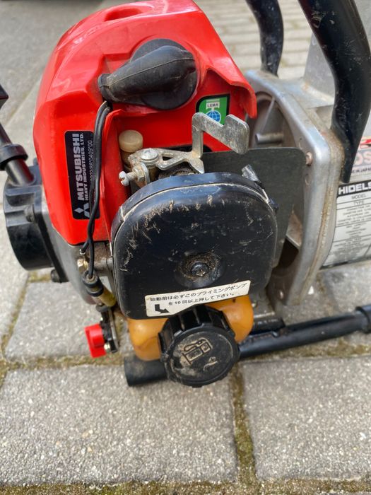 Бензинова помпа за вода за поливане